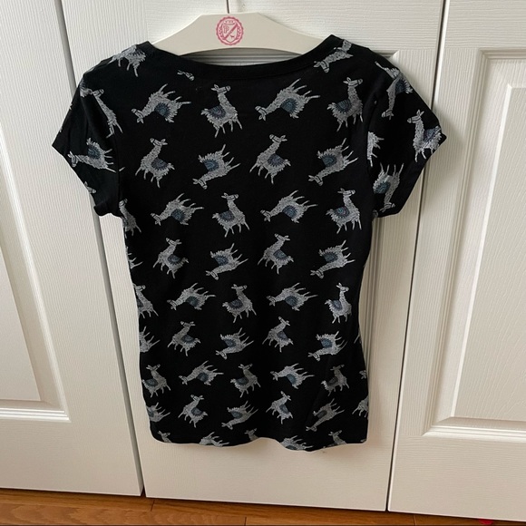 3/$15 Llama t-shirt - Picture 2 of 4